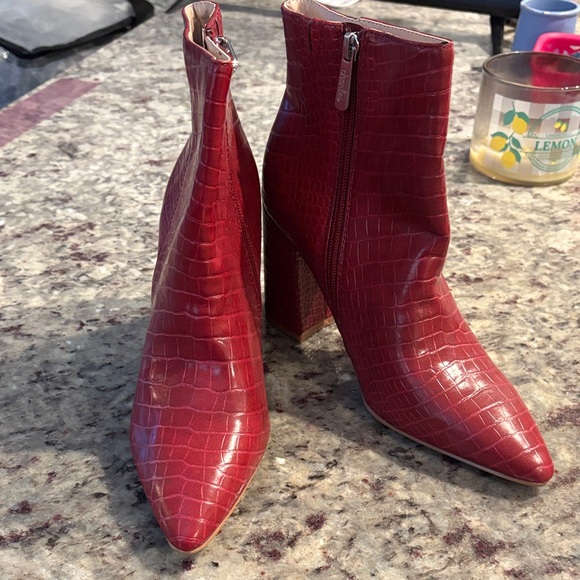 Charles By Charles David Burgundy Croc-Embossed Heeled Boots - Picture 2 of 6